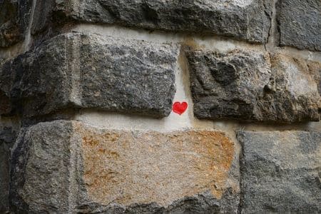 メンタルブロックが心を守るイメージ